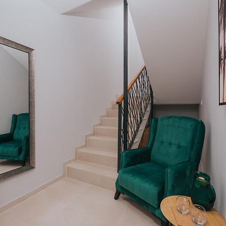 Apartments Virgine Maria I Baska  Exterior photo