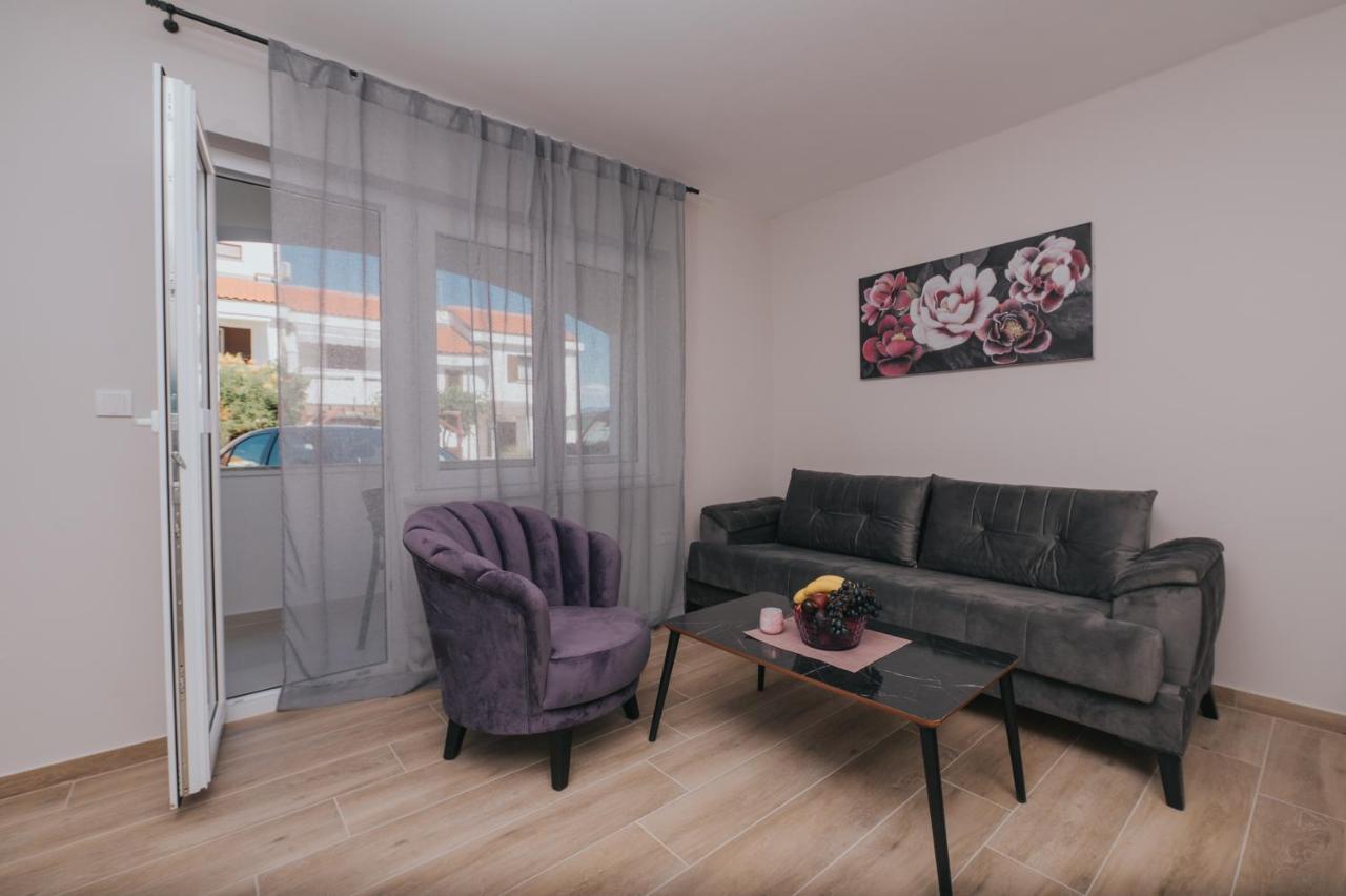 Apartments Virgine Maria I Baska  Exterior photo