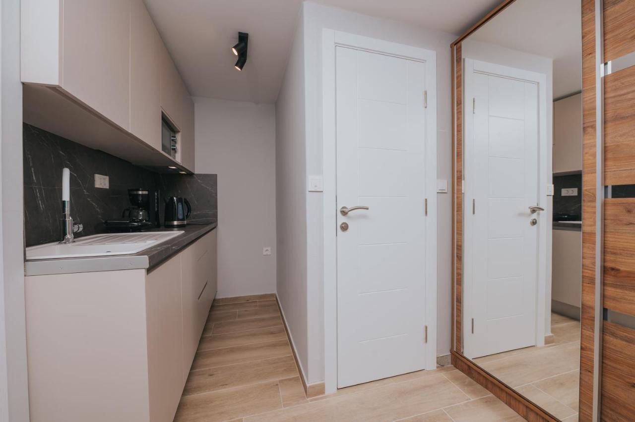 Apartments Virgine Maria I Baska  Exterior photo
