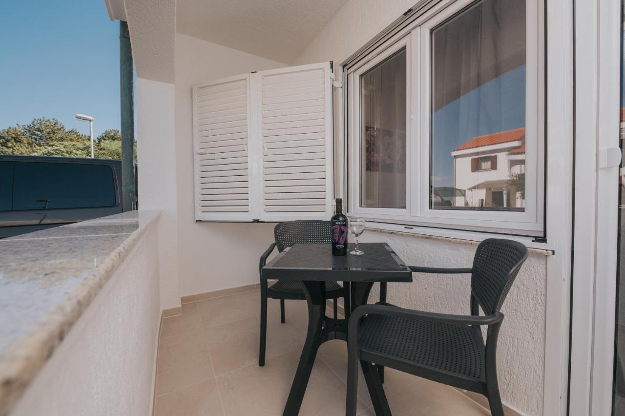 Apartments Virgine Maria I Baska  Exterior photo