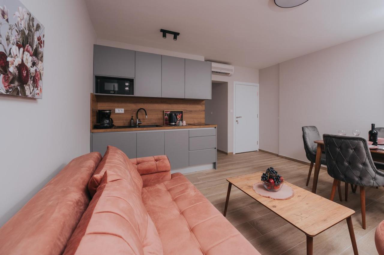 Apartments Virgine Maria I Baska  Exterior photo